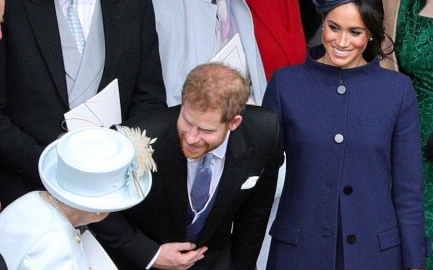 Meghan Markle e o príncipe Harry estão no Reino Unido em segredo. Os duques de Sussex viajaram para visitar a rainha Isabel II e o príncipe Carlos em Windsor.
