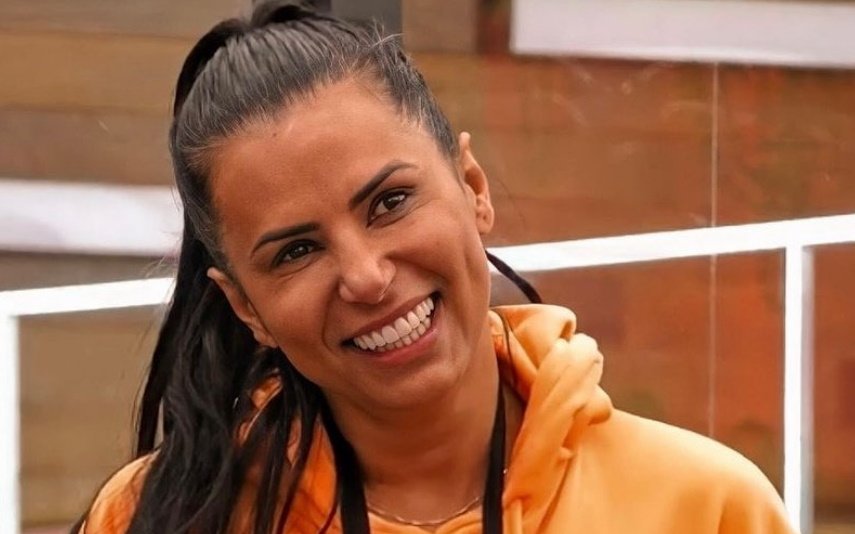 Jaciara Dias desmaiou na casa do Big Brother. Os colegas de casa entraram em sobressalto e os fãs do reality show acusam a produção de esconder o sucedido.