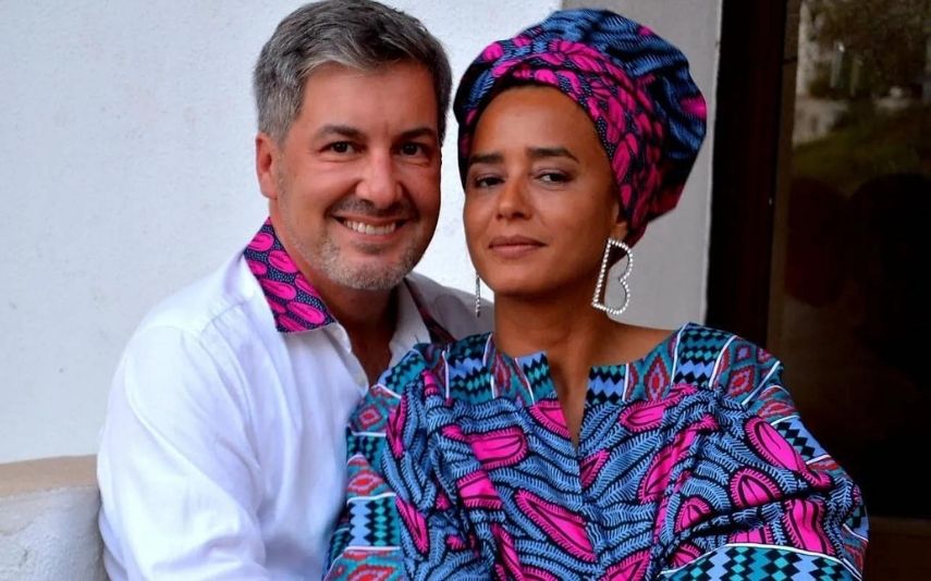 Bruno de Carvalho e Liliana Almeida oficializaram o pedido de casamento de acordo com a tradição angolana. O alambamento decorreu este sábado, 17 de abril. Veja as imagens.