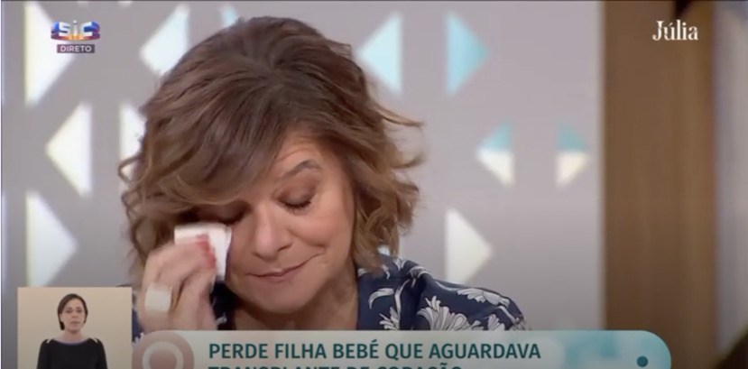 Júlia Pinheiro emocionou-se, esta terça-feira, 5 de abril, com a história da morte da pequena Clara. A apresentadora confessou que estava "profundamente comovida".