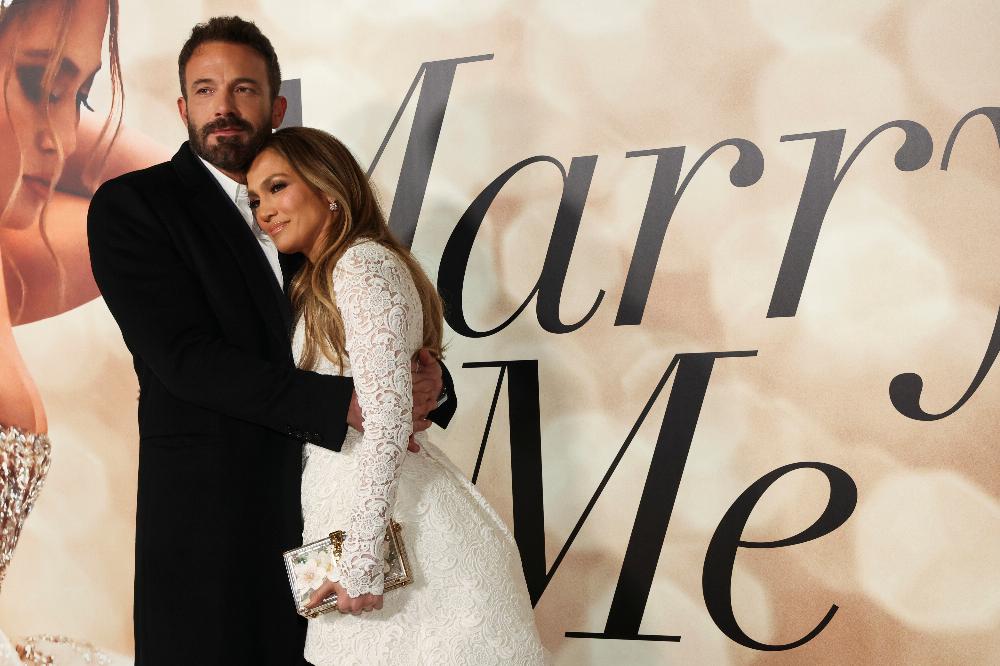 Jennifer Lopez e Ben Affleck estão noivos