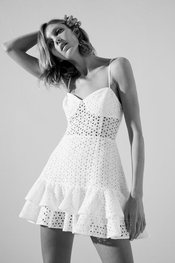 Carolina Patrocínio usou recentemente um vestido branco curtinho, ideal para o verão. Descobrimos a marca e o preço. Saiba tudo!