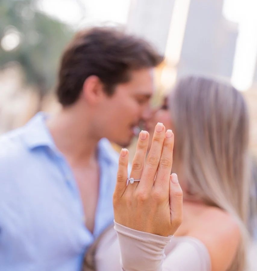 Tierry Vilson está noivo e a notícia foi avançada pela própria mãe. O ex-concorrente da Casa dos Segredos pediu a namorada em casamento no Dubai.