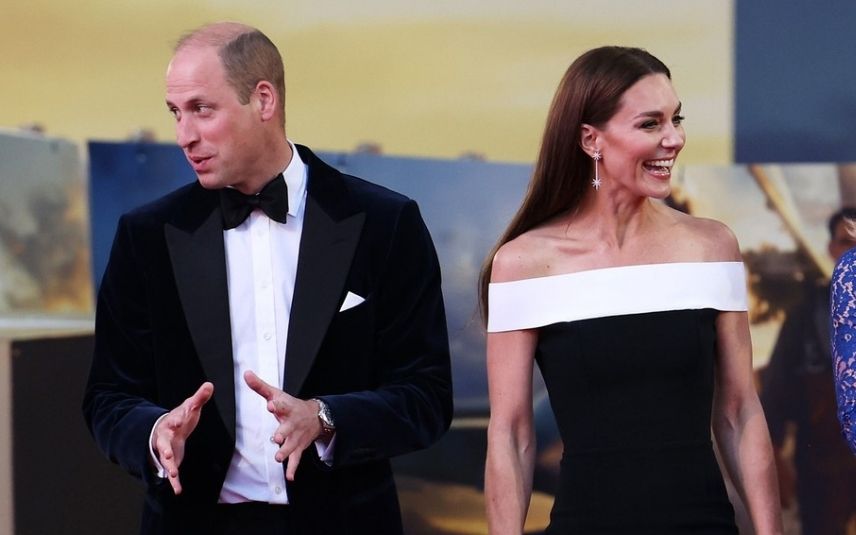 Kate Middleton usou um vestido preto comprido muito sensual no Festival de Cannes, mas a duquesa fez uma alteração que o tornou mais sóbrio.