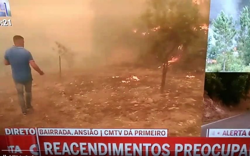 Um repórter da CMTV estava a fazer o ponto de situação de um incêndio na aldeia da Bairrada, em Ansião e tentou ‘apagá-lo' com os pés. O vídeo já se tornou viral.