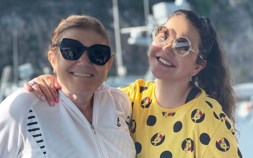 Katia Aveiro está de férias na Madeira. A irmã de Cristiano Ronaldo protagonizou um momento caricato com a mãe, Dolores Aveiro.