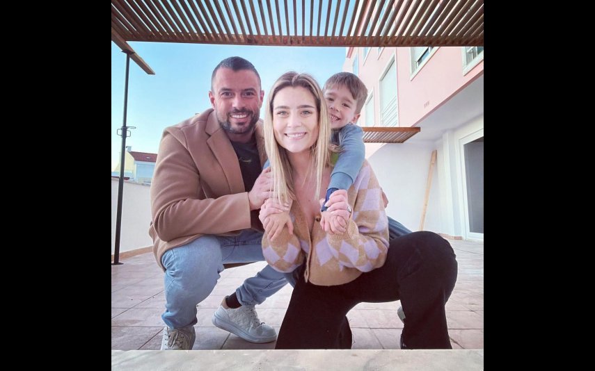 Marco Costa e Carolina Pinto com o filho da modelo, Vicente