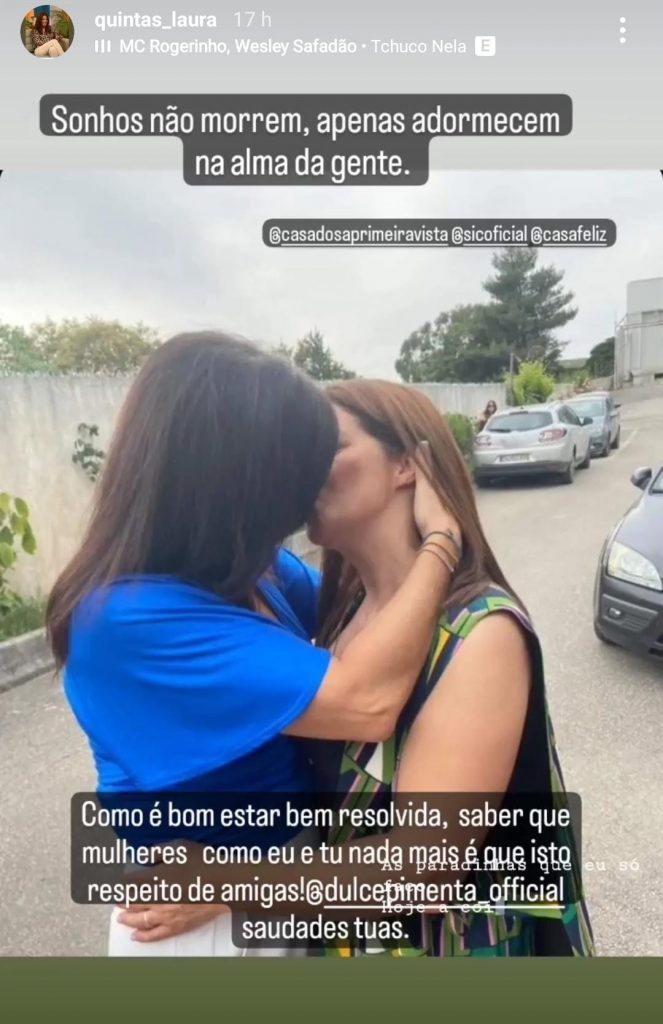 Laura e Dulce de "Casados" beijam-se na boca