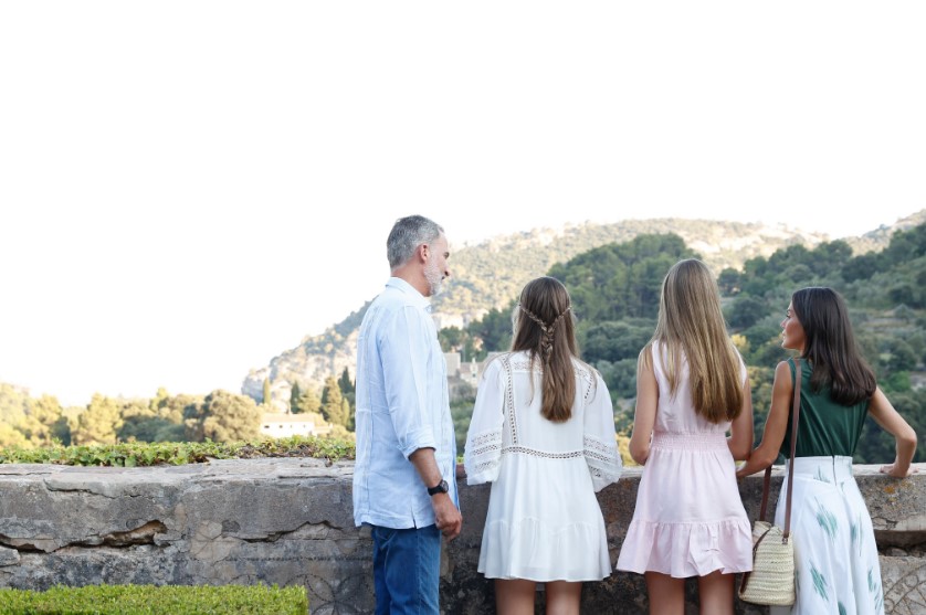 Os reis de Espanha e as filhas já estão de férias em Palma de Maiorca
