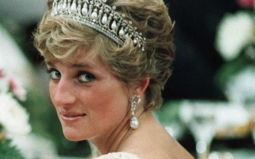 Foi revelado um retrato único de 1986 da princesa Diana. A imagem foi captada pelo fotógrafo de moda Terence Donovan.