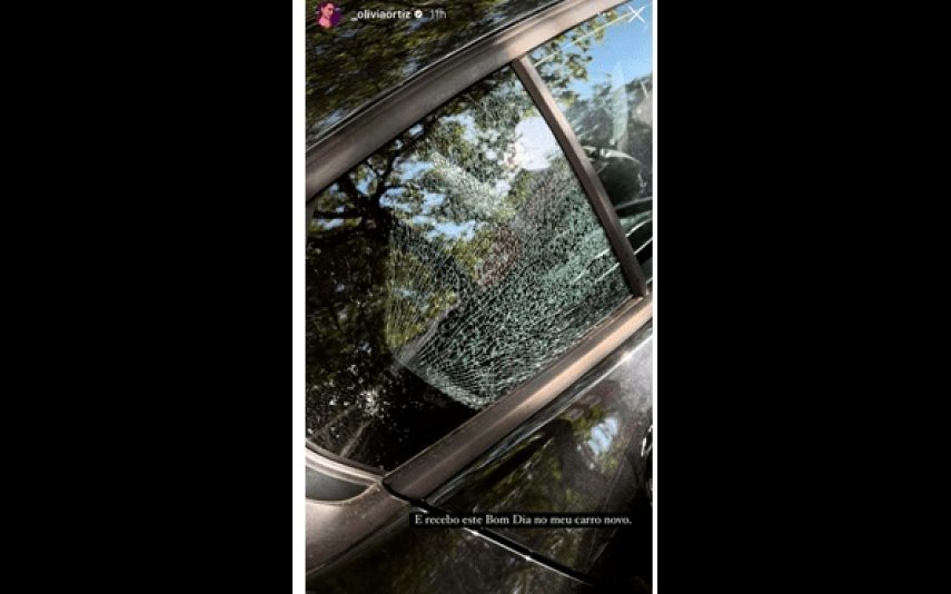 Olívia Ortiz foi surpreendida da pior forma logo na manhã desta quinta-feira, 22 de setembro. A ex-apresentadora encontrou o seu novo carro vandalizado! Veja as imagens.