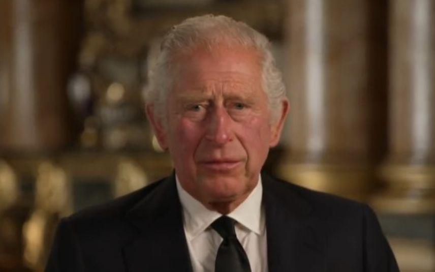 Carlos III é proclamado rei de Inglaterra neste sábado, 10 de setembro, numa cerimónia no Palácio de St.James, em Londres.