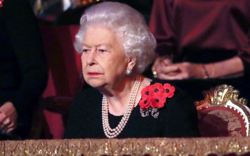 O Sistema Nacional de Saúde do Reino Unido está a ser acusado de ocultar a certidão de óbito da rainha Isabel II. Saiba tudo!