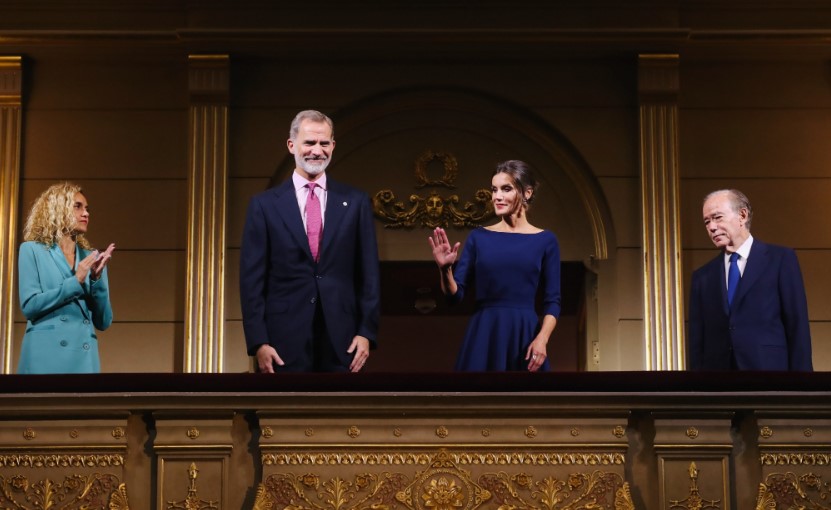 Reis Felipe VI e Letizia no Teatro Real