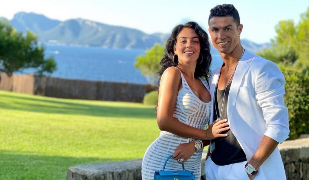 Os boatos de que a relação de Cristiano Ronaldo e Georgina estaria a passar por uma péssima fase foi desmentida por um comentador.