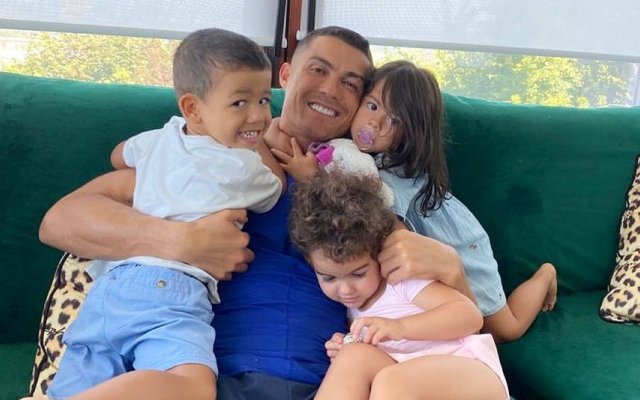 Cristiano Ronaldo com os filhos