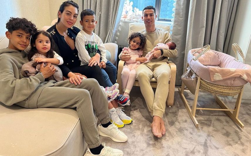 Cristiano Ronaldo assume que sentiu pouca solidariedade do clube durante uma fase difícil a nível familiar. "A minha família é tudo para mim", assume.