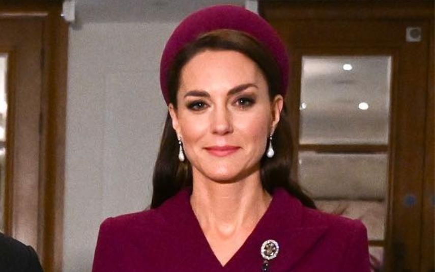 Kate Middleton recebeu o presidente sul-africano na sua visita de Estado a Inglaterra e roubou atenções com um look sofisticado e joias da princesa Diana.