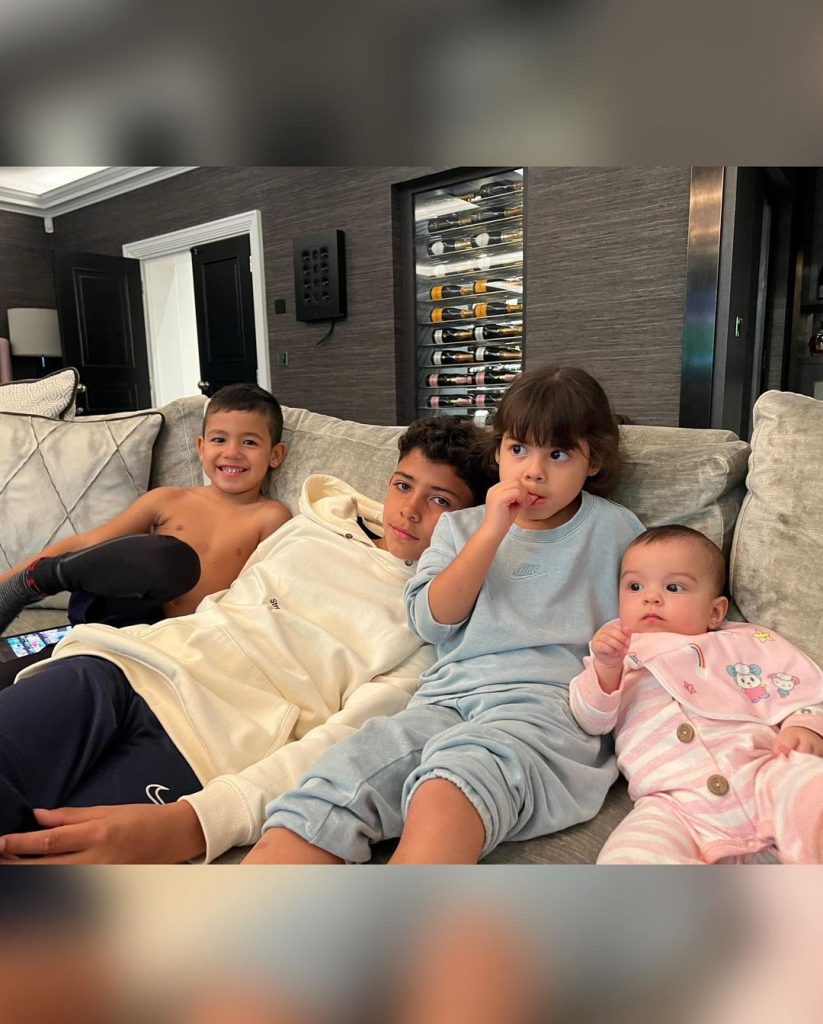 Os filhos de Georgina e Cristiano Ronaldo