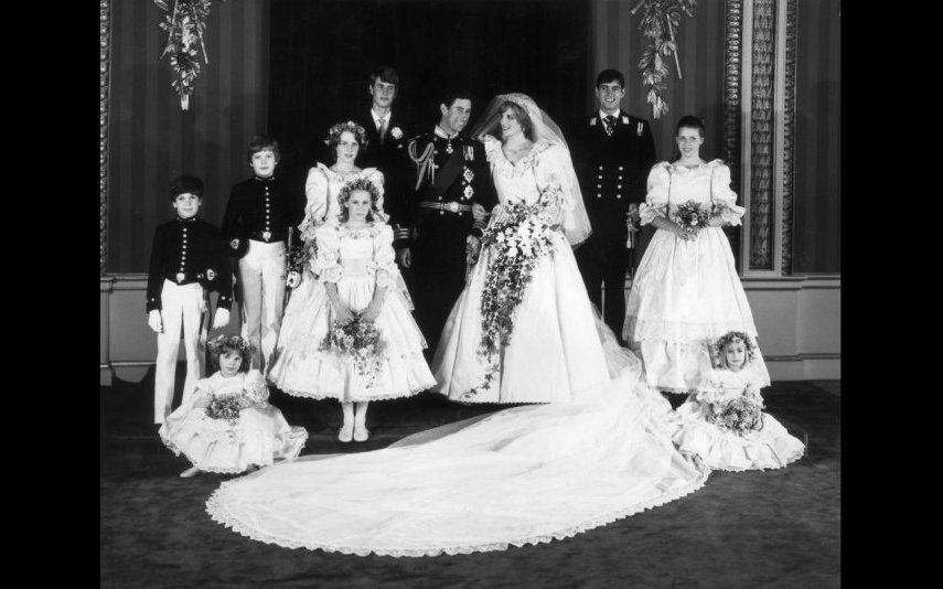 Imagens icónicas da Princesa Diana e do então Príncipe Carlos