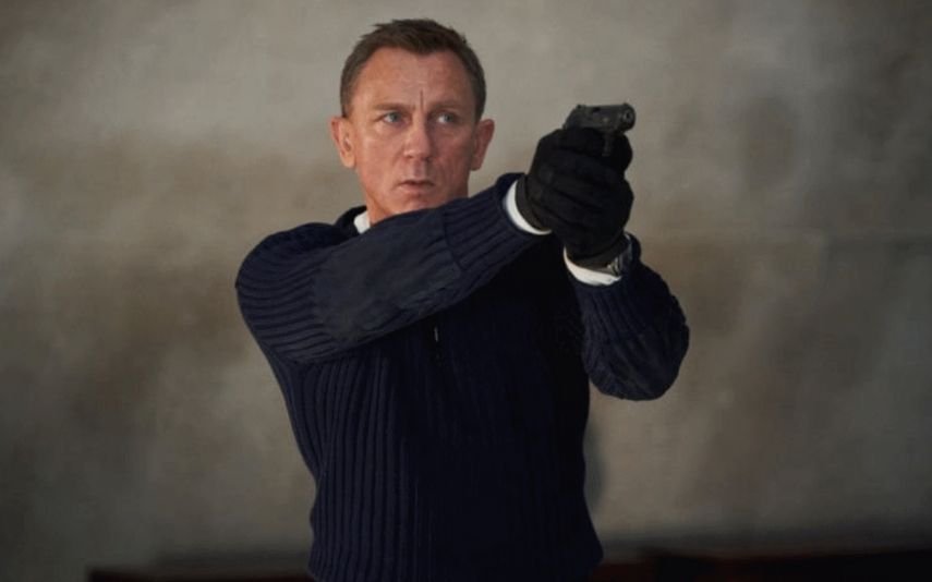 Vídeo de Daniel Craig a despedir-se do papel de James Bond torna-se viral e pode preparar-se para ver algo que nunca viu o ator fazer.