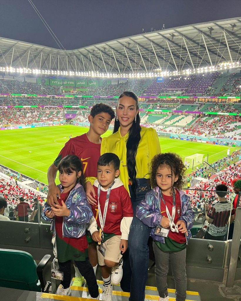 Georgina Rodríguez com os filhos