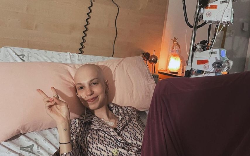 Elena Huelva luta contra o cancro e informou os seguidores que a sua situação piorou bastante. Emocionou a internet com as suas palavras de despedida.