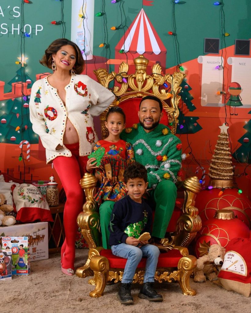 Chrissy Teigen e John Legend partilham divertido postal de Natal