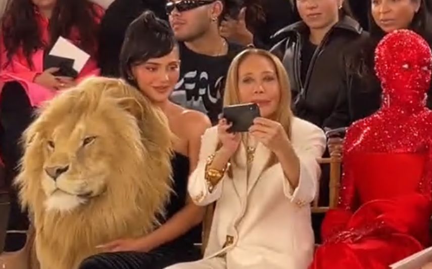 Kylie Jenner e Doja Cat na Paris Fashion Week 2023