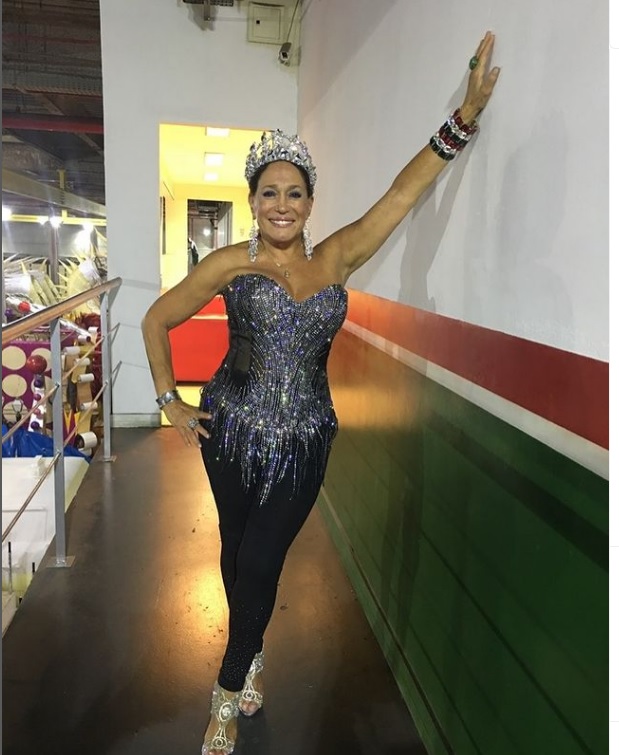 Susana Vieira desfila no Carnaval do Rio