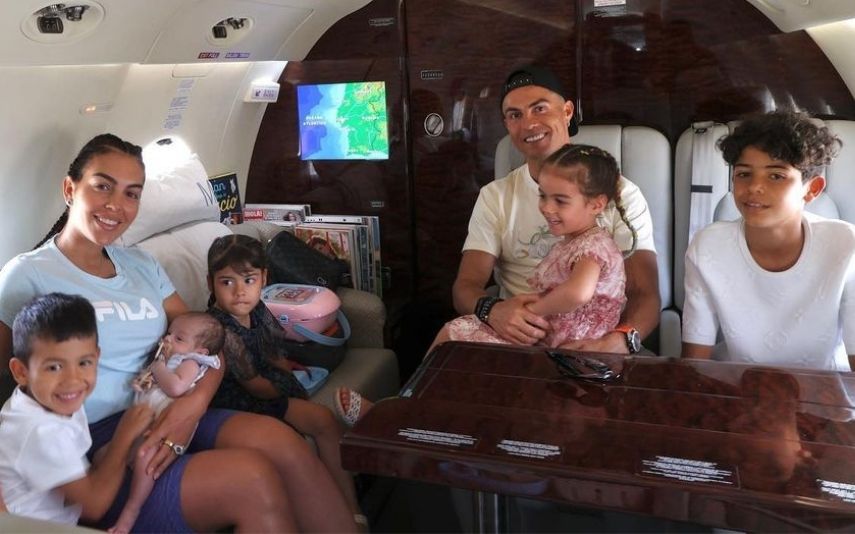 Cristiano Ronaldo tinha posto o seu jato privado à venda há seis meses. Com a família a aumentar, precisava de um avião com mais espaço. Finalmente conseguiu.