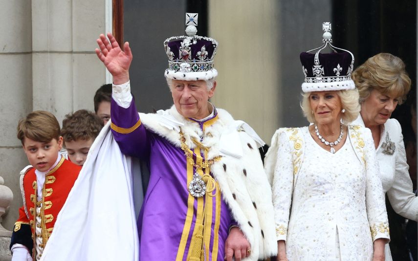 Rei Carlos III e Rainha Consorte